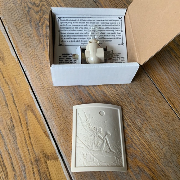 PORCELAIN GARDEN Lithophanenight light fairy/New in box - Picture 5 of 7